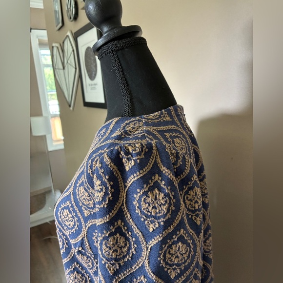 LOFT Medallion Jacquard Shift Dress puff shoulder sleeve comfy cute EUC Sz 6 - Picture 6 of 13